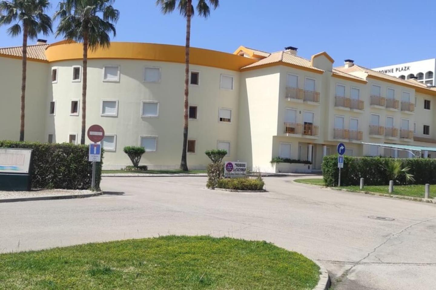 T2 Atlantida Vilamoura Apartment *